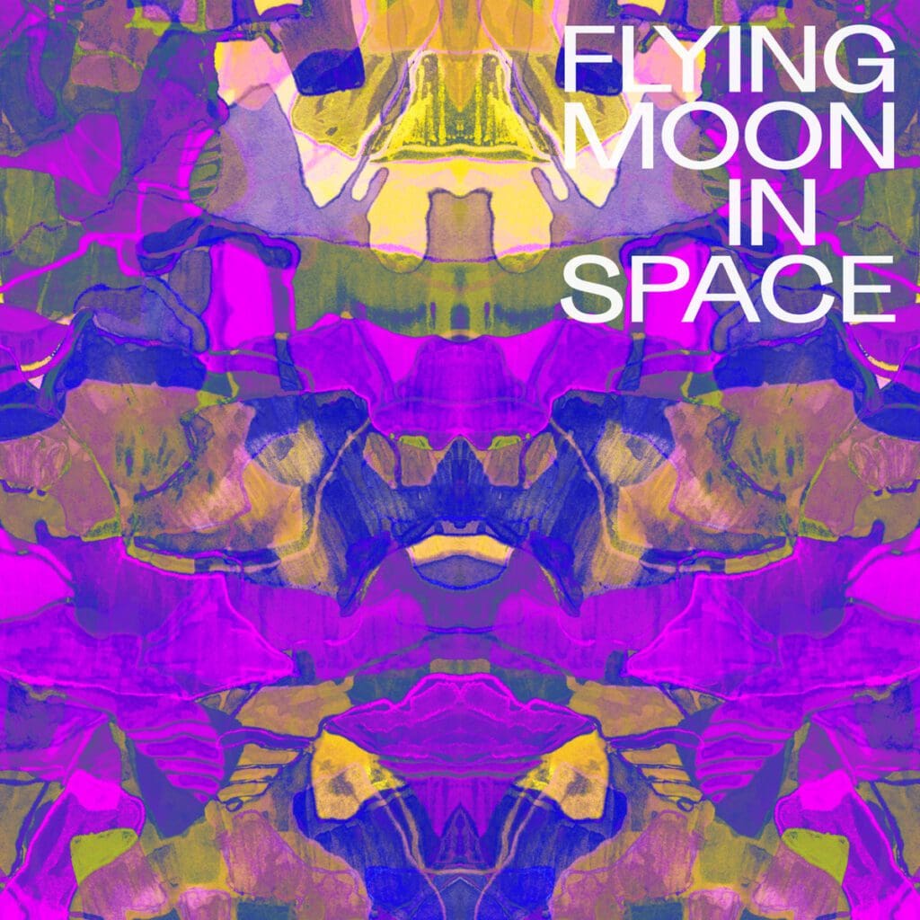 Esordio distopico per i Flying Moon in Space [Recensione ] 1