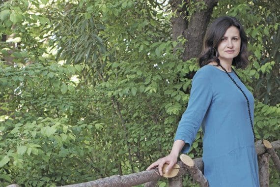 Le Difettose: Torna il romanzo di successo di Eleonora Mazzoni sulla maternità, in lavorazione anche serie tv