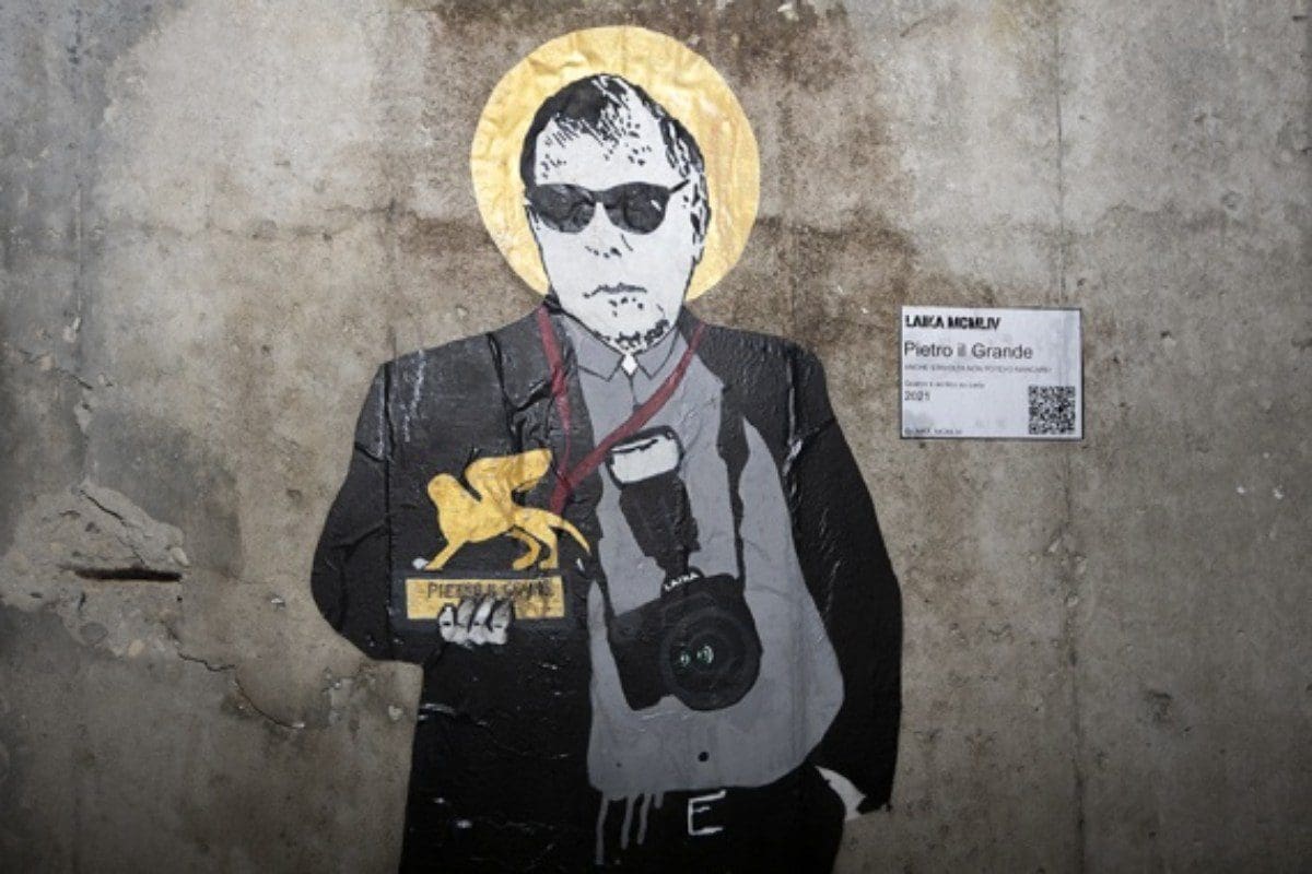 Venezia 78, la Street Artist Laika alla Mostra del Cinema per omaggiare Pietro Coccia