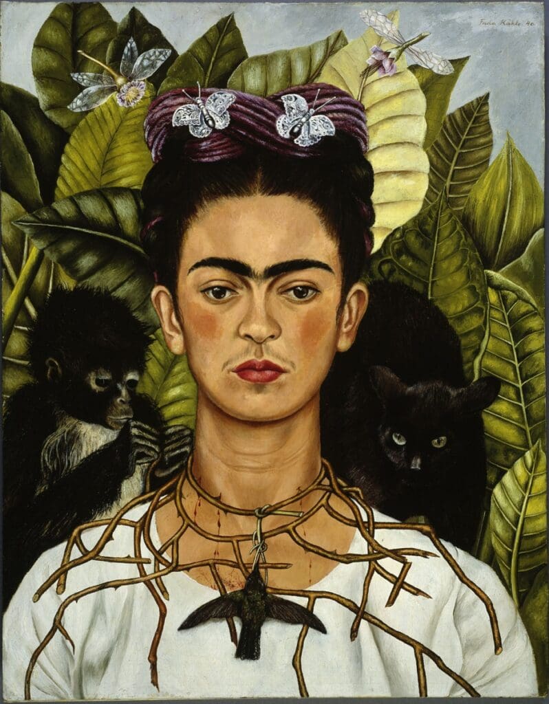 Frida Kahlo, Self Portrait with Necklace of Thorn Necklace and Hummingbird, 1940, Photo © Bridgeman Images (1)