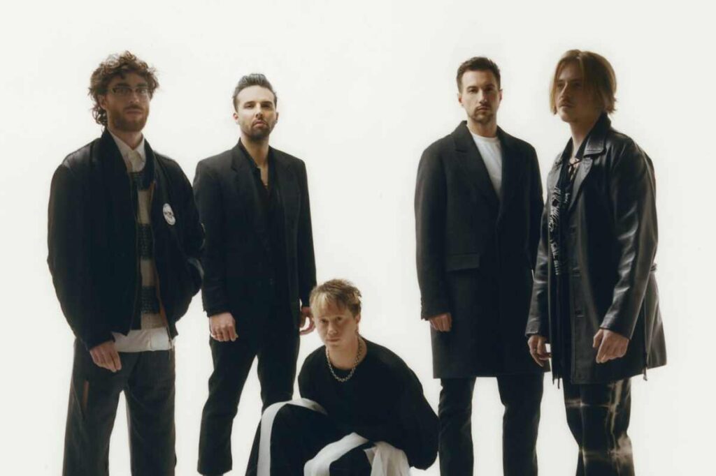 nothing but thieves dead club city recensione
