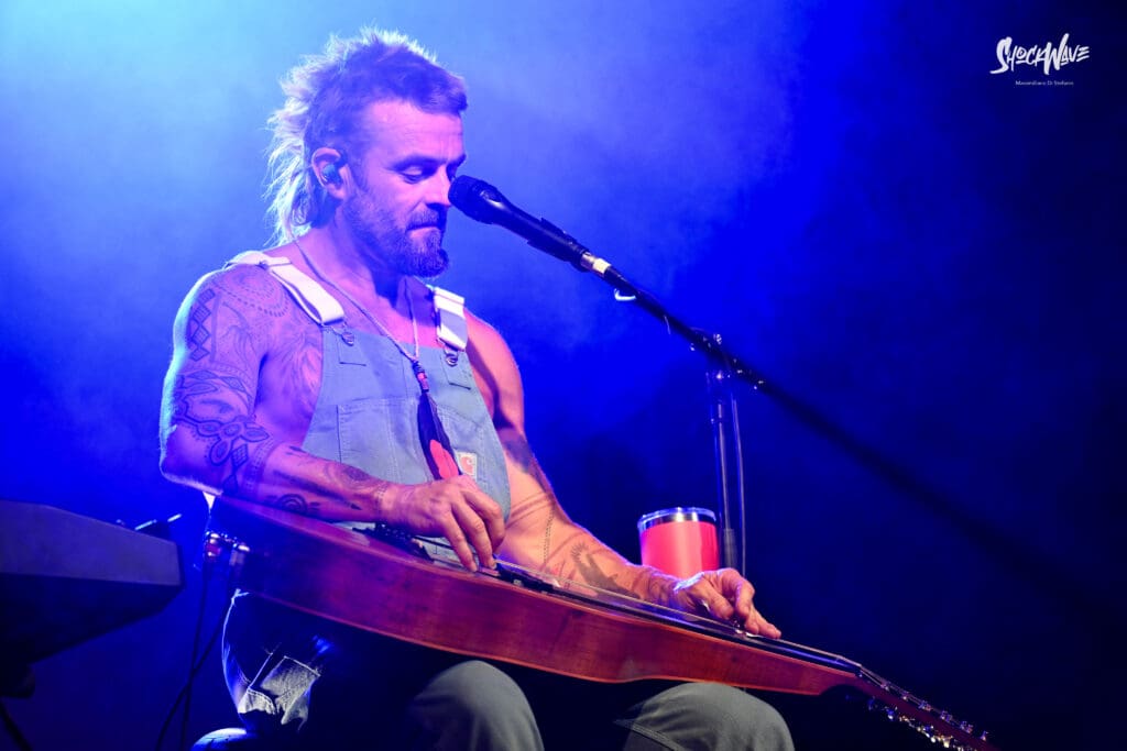 Xavier Rudd al Circolo Magnolia, 6 agosto 2024: photogallery e video 9