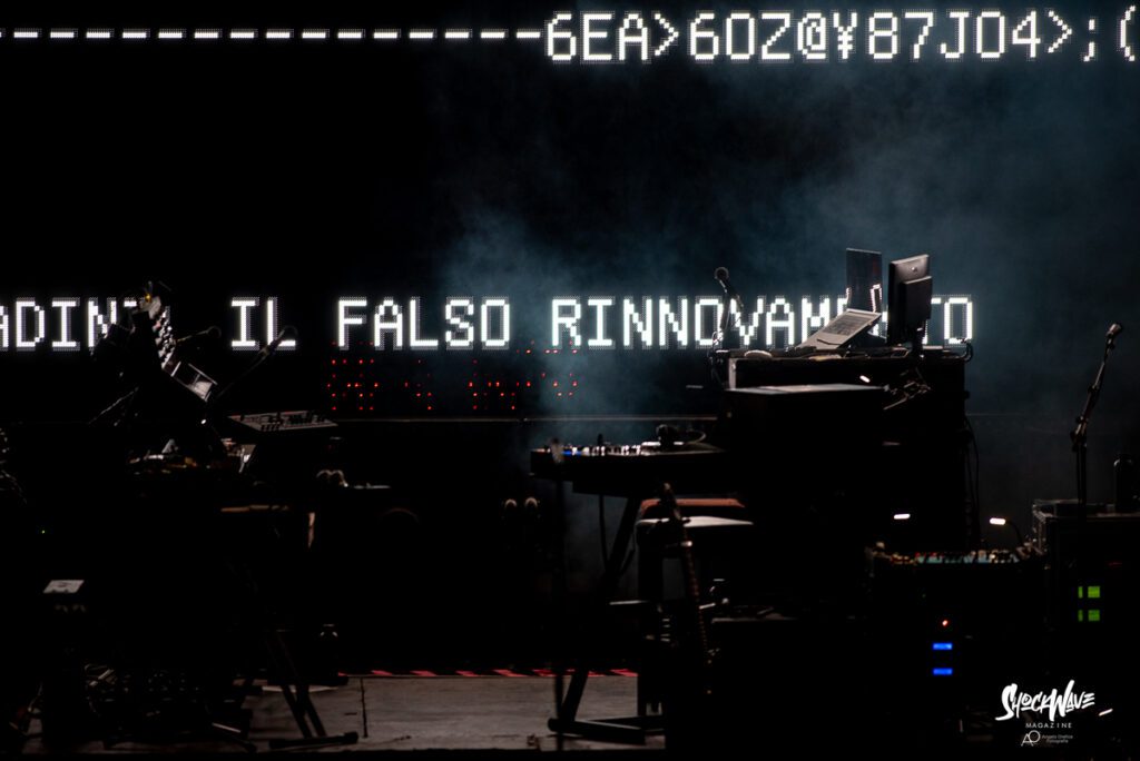 Massive Attack live all'Arena Flegrea - Photogallery 20 Massive Attack live all'Arena Flegrea - Photogallery 20