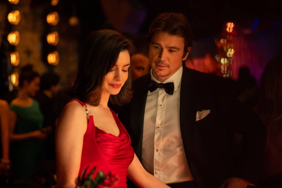 Verity con Anne Hathaway e Dakota Johnson presto al cinema: il trailer