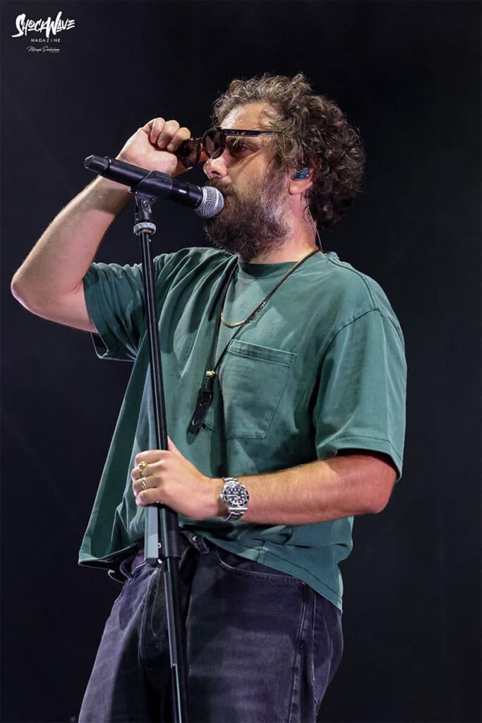 Tommaso Paradiso, in pi&ugrave; di 20.000 allo Stadio del Mare: photogallery