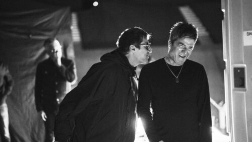 Oasis: Don’t Look Back In Anger, svelato il poster del decumentario evento